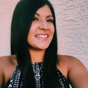 Meet your Posher, Kayla