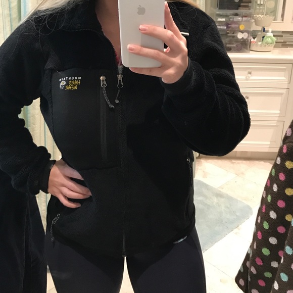 Mountain hardware jacket!