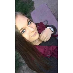 Meet your Posher, Hailey mae