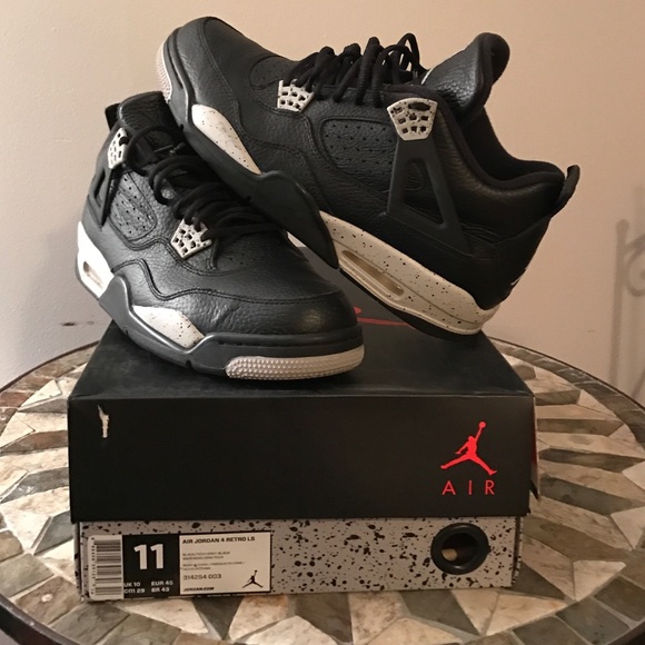 Air Jordan 4 Retro