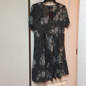 Charcoal gray tunic with rose design
