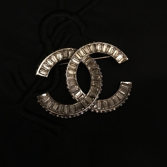 High quality crystal brooch