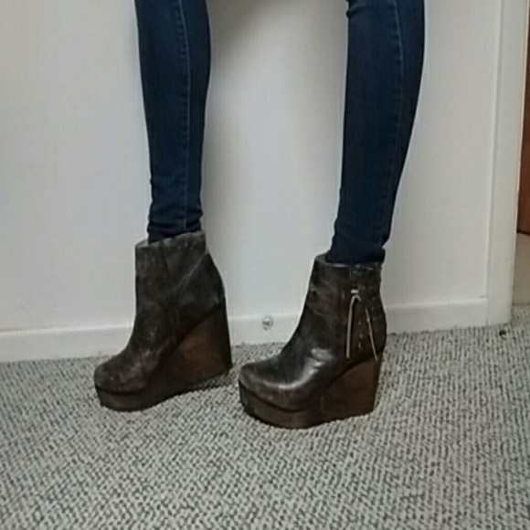 BED STU BOOTIES {Cobbler Series} - Picture 4 of 4