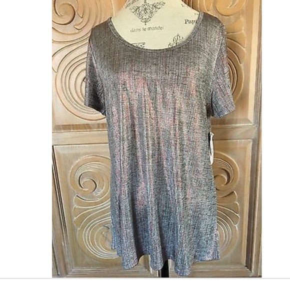 LuLaRoe Classic Tee Elegant