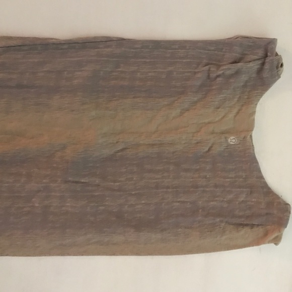 Lululemon cape tank size 6 - Picture 2 of 3