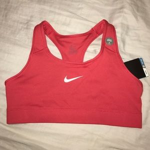 Brand New Nike sports bra Size M