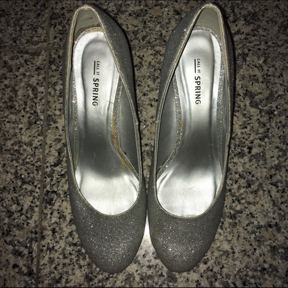 Silver high heels - Picture 2 of 7