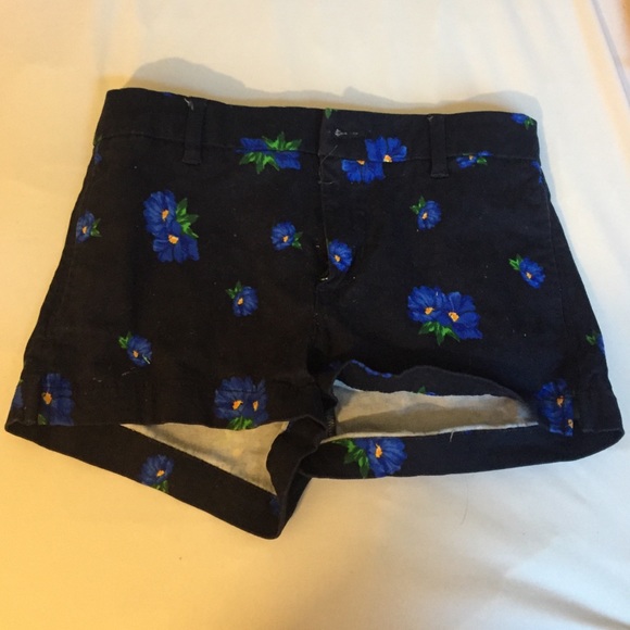 High waisted Abercrombie and fitch shorts