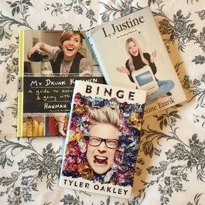 ❄️ PRICE DROP ❄️ YouTuber Book Bundle