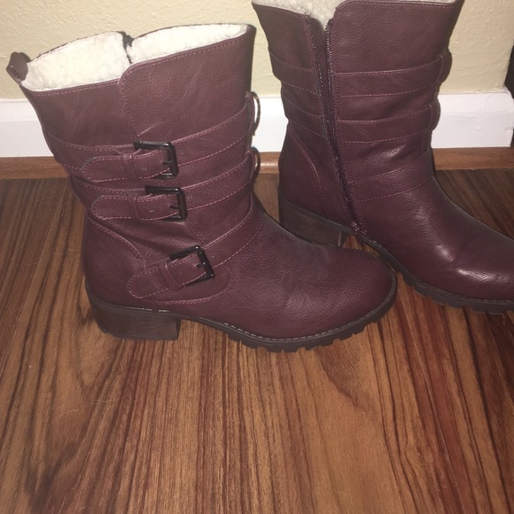 Mid calf boots. Very warm burgundy color