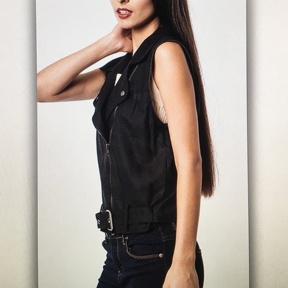 🍻Black versatile🍻 vest or jacket - Picture 2 of 4