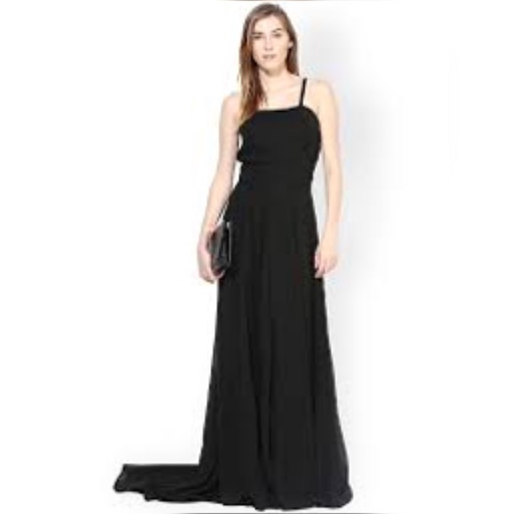 🎄sale Black maxi dress with tail - Picture 2 of 4