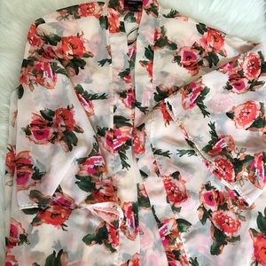 🔥🔥F21 FLORAL KIMONO🔥🔥