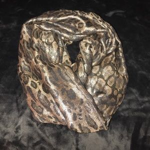 Infinity scarf