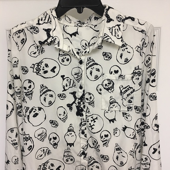 Charlotte Russe Tops - Skull Button Down Top