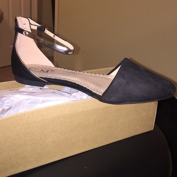 Black & gold flats