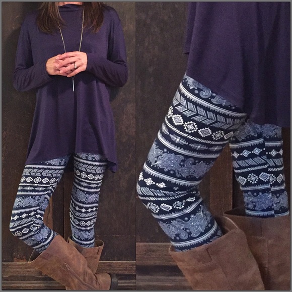 🆕 Last Pair 🔹 Navy Paisley Print Leggings - Picture 3 of 6