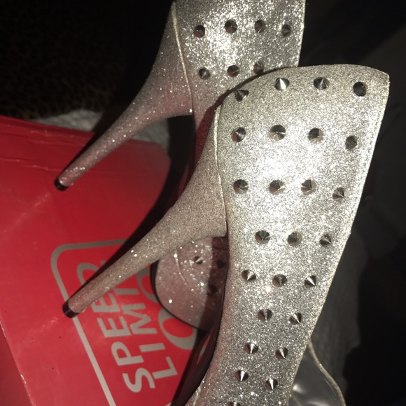 Shiny pointy stylish heels