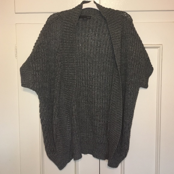 Short sleeved knit sweater - Picture 1 of 1