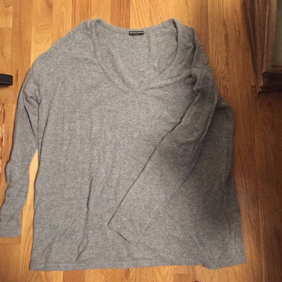 Brandy Melville comfy grey sweater!