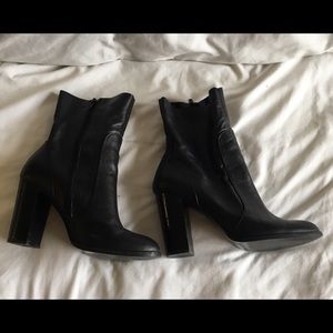Chinese laundry mid calf boots