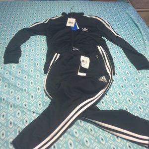 Kids adidas sweat suit
