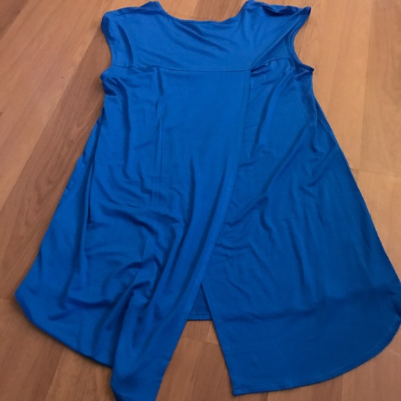 🚨4 for $25🚨 Cable & Gauge split back Tank - Picture 3 of 4