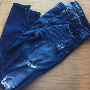 American eagle ripped stretch jeans (tight fit)