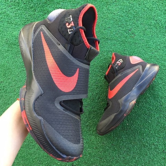 Men's Nike Zoom Hyperrev limited sneakers - Picture 3 of 4