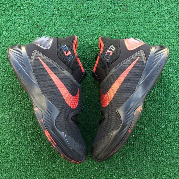 Men's Nike Zoom Hyperrev limited sneakers - Picture 4 of 4