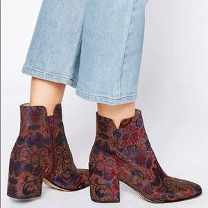 Embroidered bootie