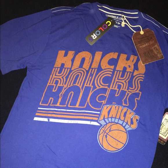 SOLD‼️Knicks T-Shirt 🏀 - Picture 1 of 4