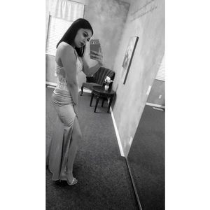 Meet your Posher, Chela