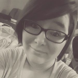 Meet your Posher, Leah