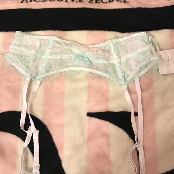 Victoria's Secret Garter Belt