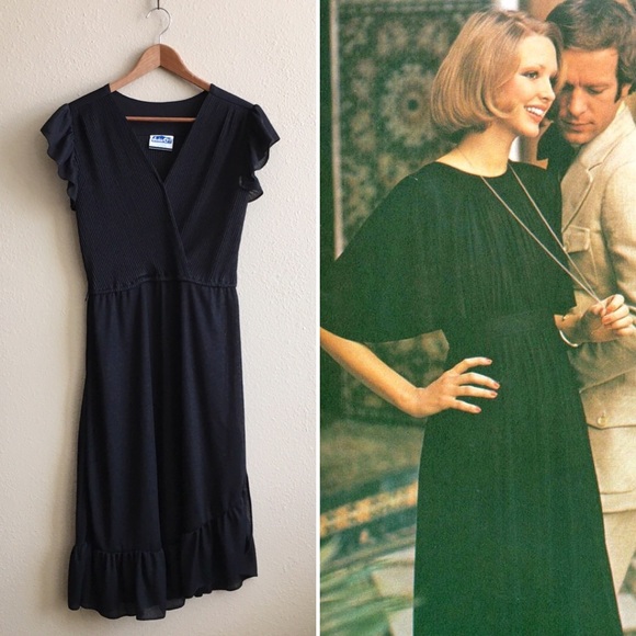 Vintage Dresses & Skirts - ’70s / Jackie O LBD
