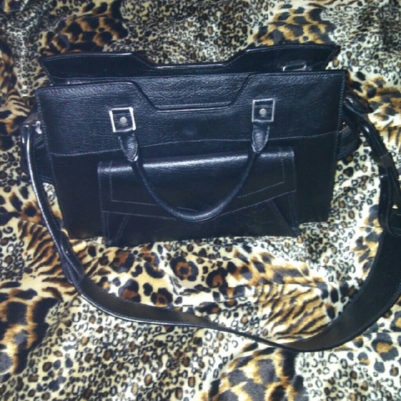 Hand bag