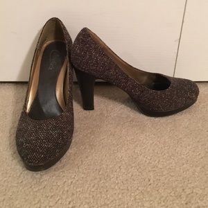 Candies Jesina brown tweed pumps