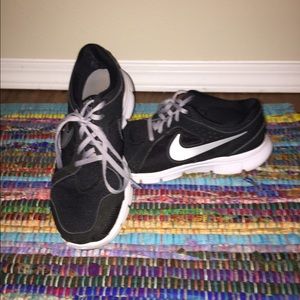 Nike Flex Experience RN 2