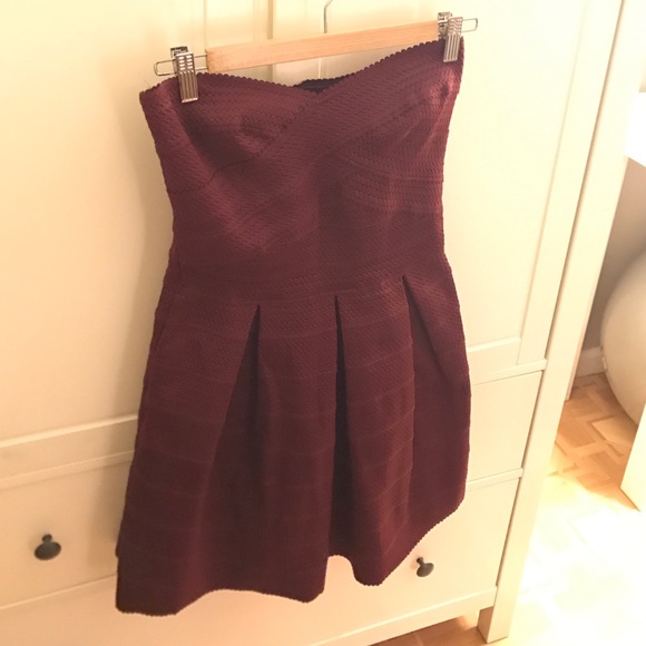 Maroon strapless dress