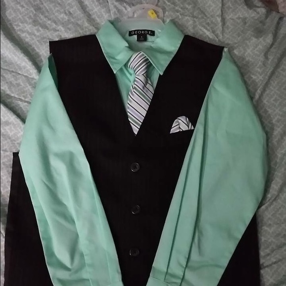 Child's suit (mint green)