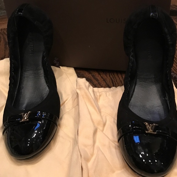 Louis Vuitton flats