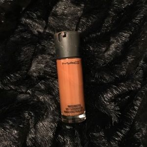 MAC Matchmaster foundation