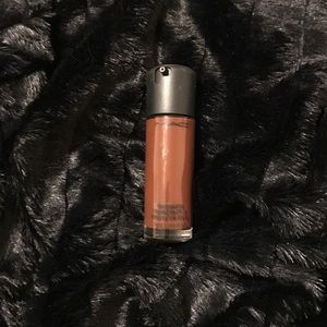 MAC Matchmaster foundation