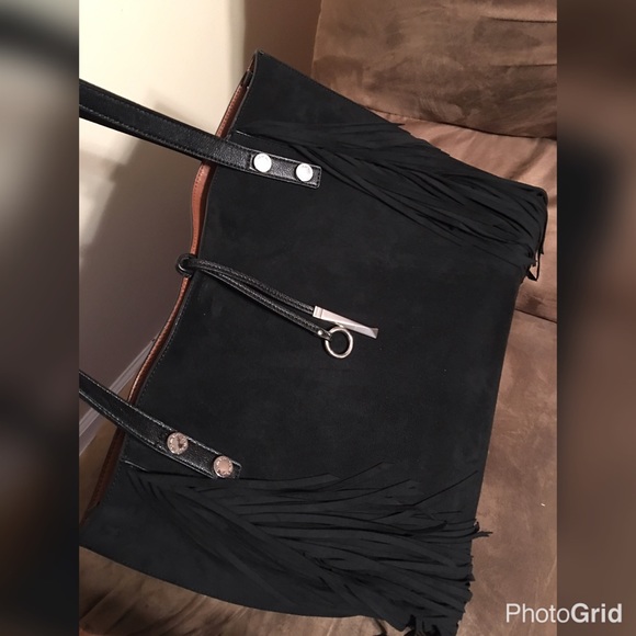 ❣️FINAL SALE❣️CALVIN KLEIN REVERSIBLE FRINGE TOTE - Picture 2 of 8