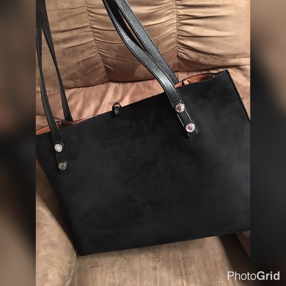 ❣️FINAL SALE❣️CALVIN KLEIN REVERSIBLE FRINGE TOTE - Picture 3 of 8