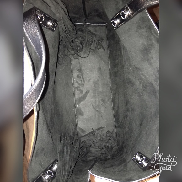 ❣️FINAL SALE❣️CALVIN KLEIN REVERSIBLE FRINGE TOTE - Picture 7 of 8