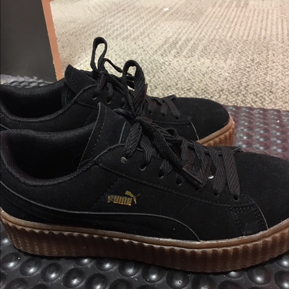 AUTHENTIC PUMA CREEPERS---size 6!!!!