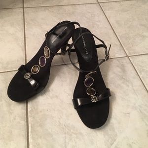 Bandilino black dress heels