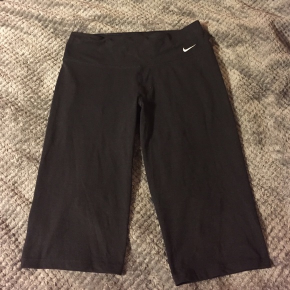 Nike capris
